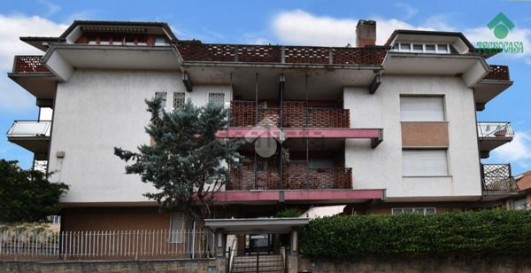 appartamento in vendita a Roma in zona Appio Pignatelli