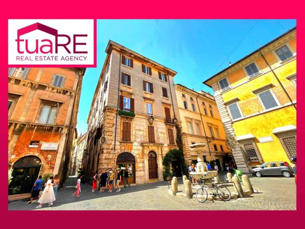 casa semindipendente in vendita a Roma in zona Parione/Sant'Eustachio