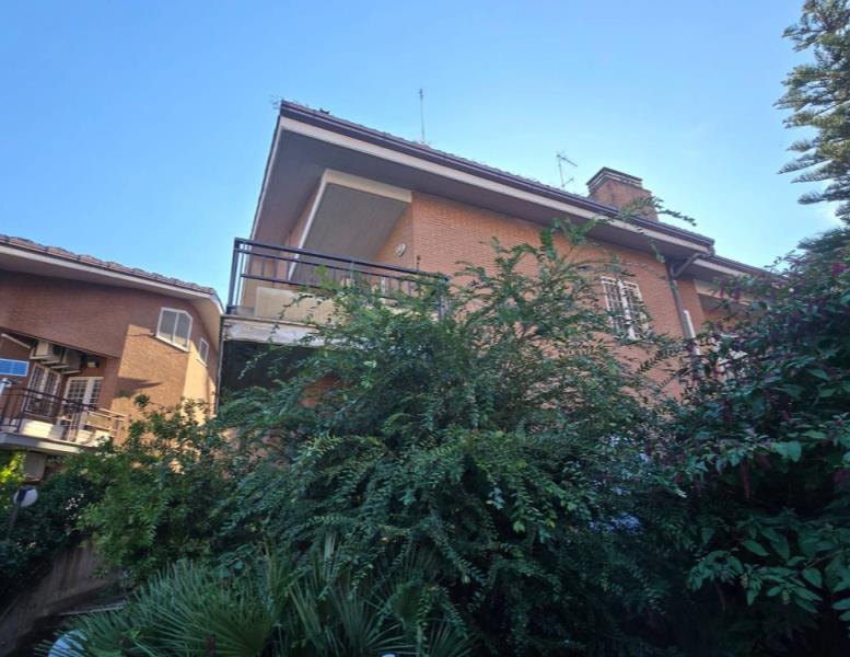 casa indipendente in vendita a Roma in zona Aurelio