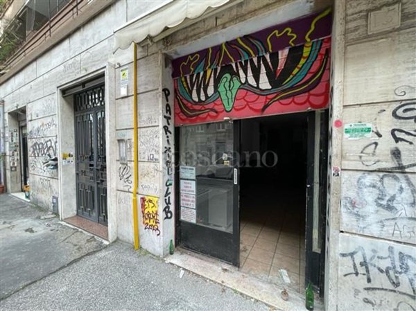 locale commerciale in vendita a Roma in zona Ostiense