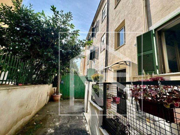 appartamento in vendita a Roma in zona Prenestino-Centocelle