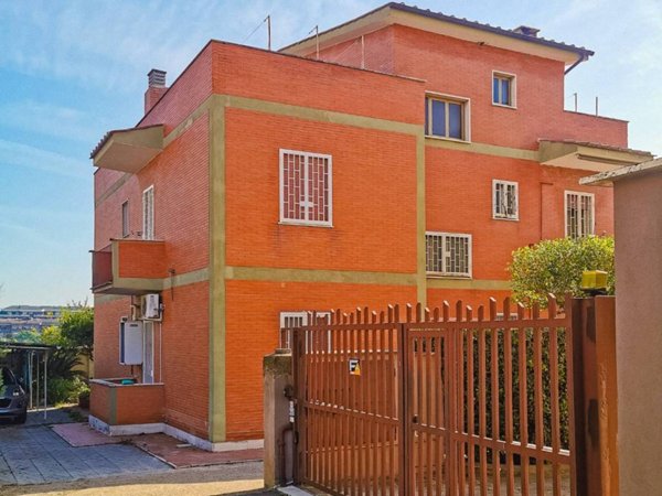 appartamento in vendita a Roma in zona Aurelio