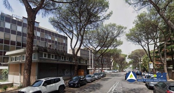 appartamento in vendita a Roma in zona Mostacciano