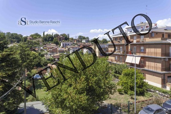 appartamento in vendita a Roma in zona Selva Candida