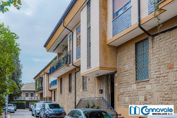 appartamento in vendita a Roma in zona Tre Pini - Poggio dei Fiori