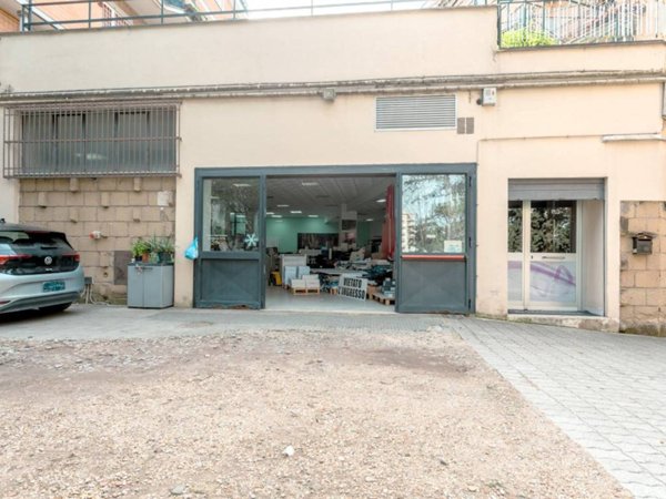 negozio in vendita a Roma