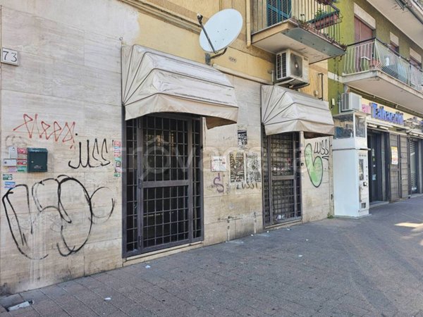 negozio in vendita a Roma in zona Torre Maura