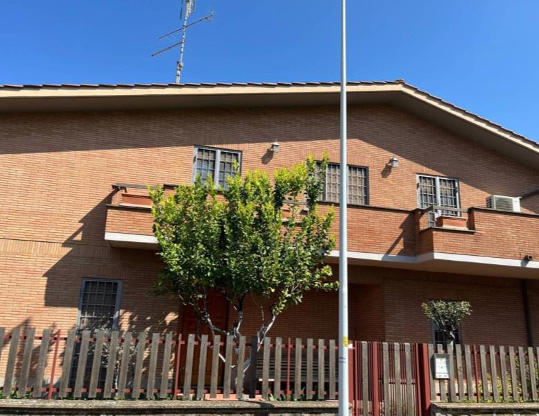 casa indipendente in vendita a Roma in zona Trigoria