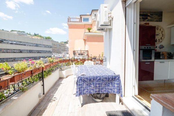 appartamento in vendita a Roma in zona Della Vittoria
