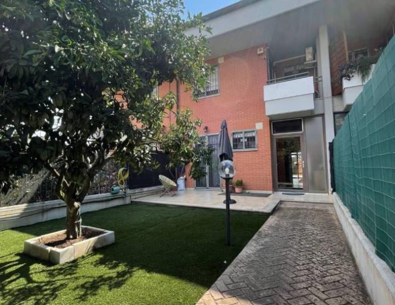 casa indipendente in vendita a Roma in zona Dragona/Bagnoletto