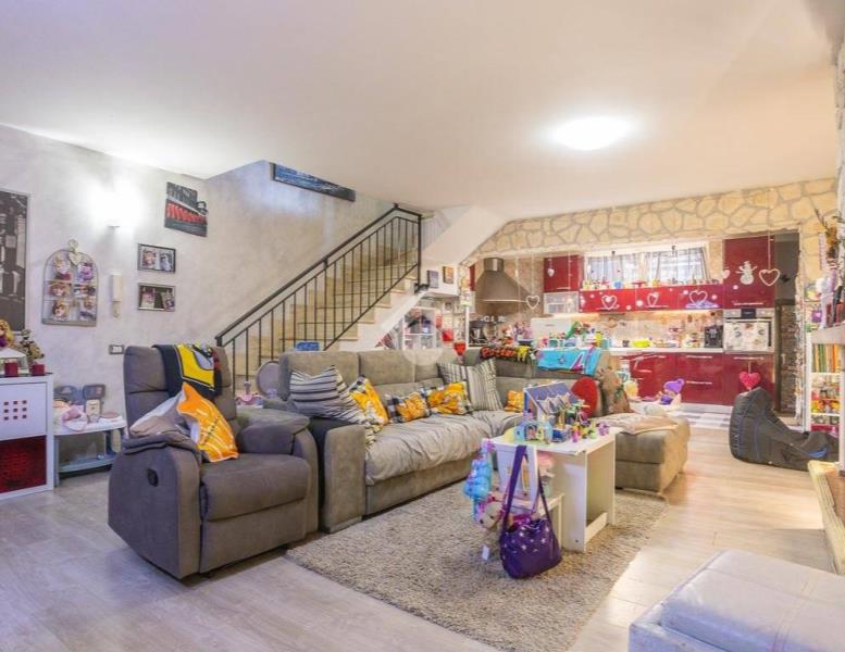 casa indipendente in vendita a Roma in zona Collatino