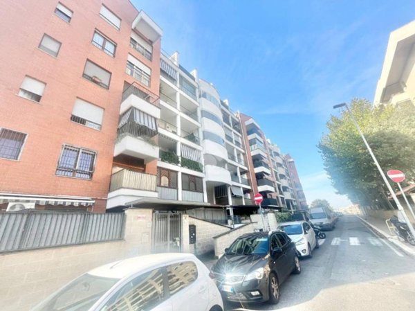 appartamento in vendita a Roma in zona Fonte Laurentina