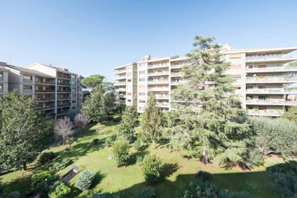 appartamento in vendita a Roma in zona Tor di Quinto