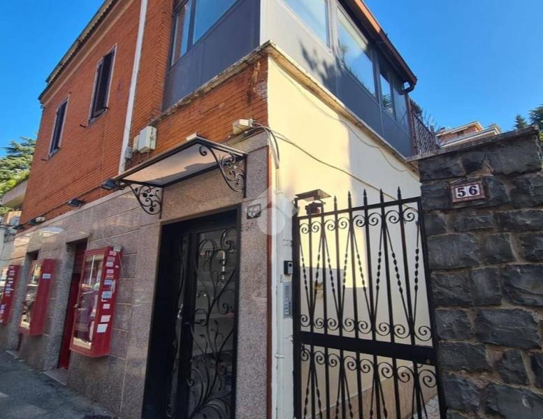 appartamento in vendita a Roma in zona Della Vittoria