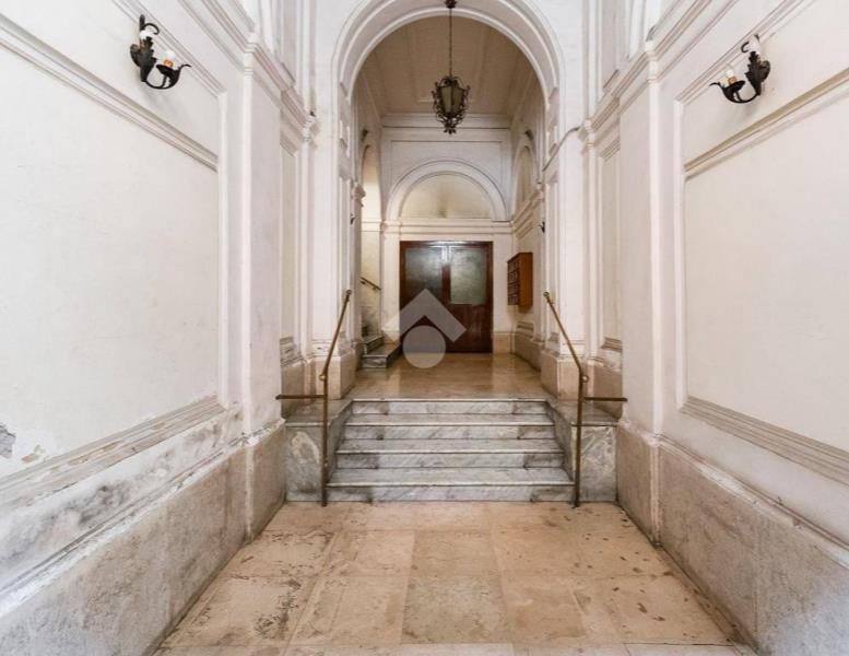 appartamento in vendita a Roma in zona Esquilino