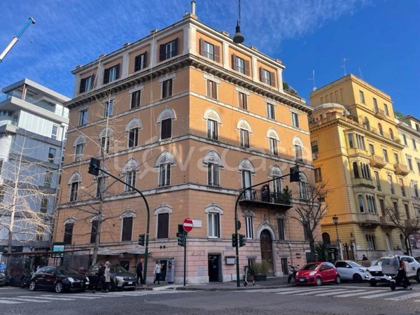 negozio in vendita a Roma in zona Rione Prati