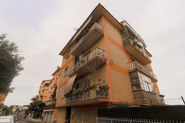 appartamento in vendita a Roma in zona Primavalle