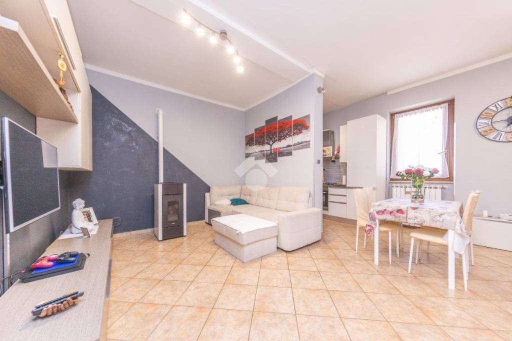 appartamento in vendita a Roma in zona Finocchio