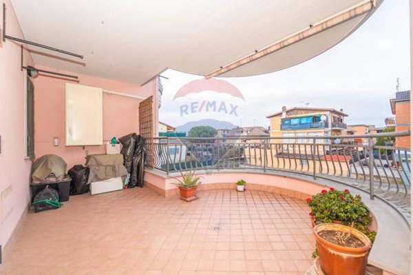 appartamento in vendita a Roma in zona Romanina