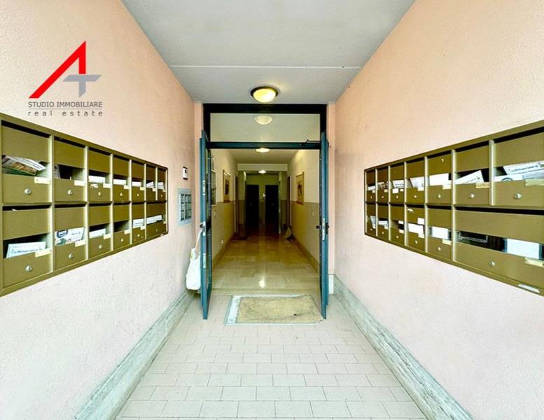 appartamento in vendita a Roma in zona Fonte Laurentina