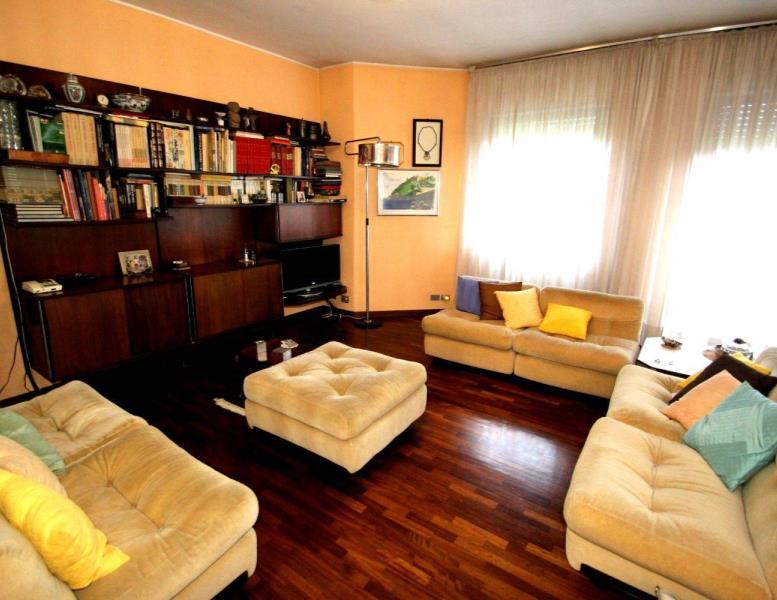 appartamento in vendita a Roma in zona EUR