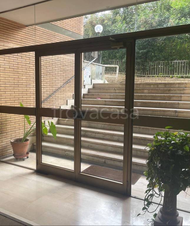 appartamento in vendita a Roma in zona Portuense