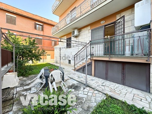 appartamento in vendita a Roma in zona Tor Vergata/Torrenova