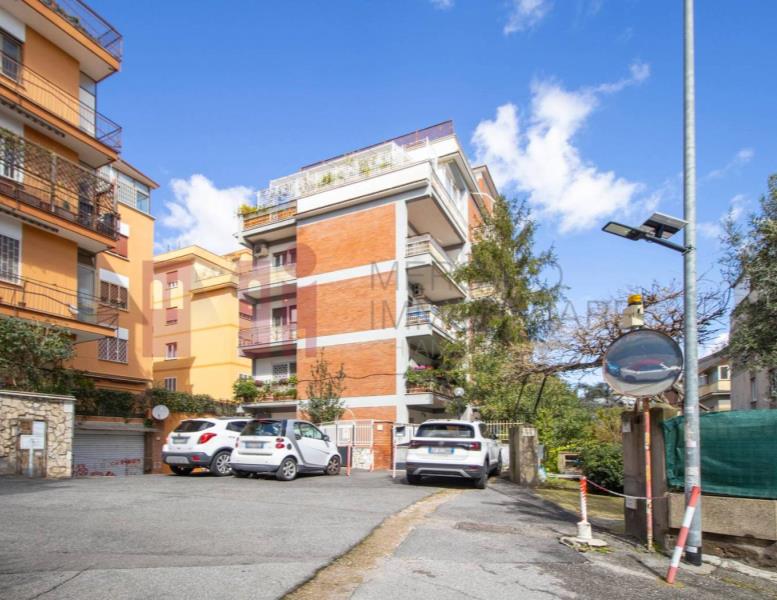 appartamento in vendita a Roma in zona Aurelio