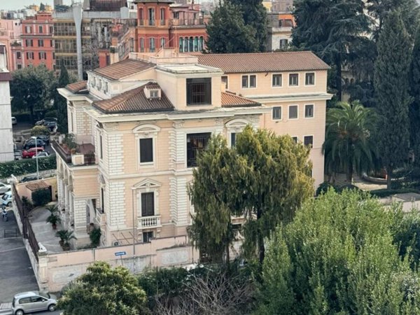 casa indipendente in vendita a Roma in zona Trieste