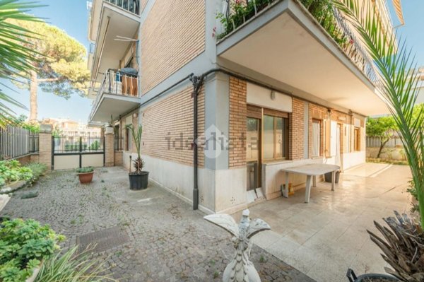 appartamento in vendita a Roma in zona Primavalle