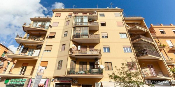 appartamento in vendita a Roma in zona Ostia