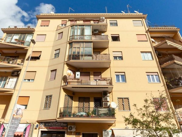 appartamento in vendita a Roma in zona Ostia