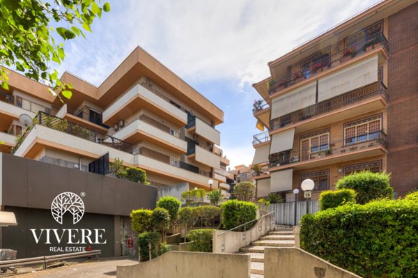 appartamento in vendita a Roma in zona Gianicolense