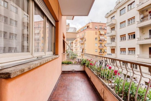 appartamento in vendita a Roma in zona Tuscolano