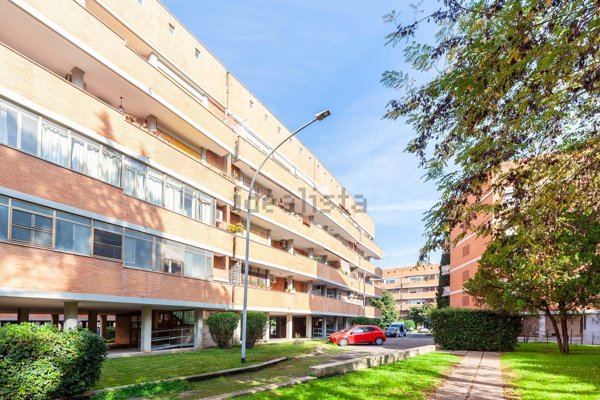 appartamento in vendita a Roma in zona Torrino