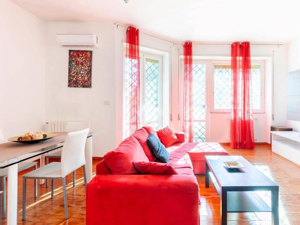 appartamento in vendita a Roma in zona Torrino