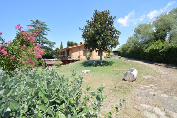 casa indipendente in vendita a Roma in zona Trigoria