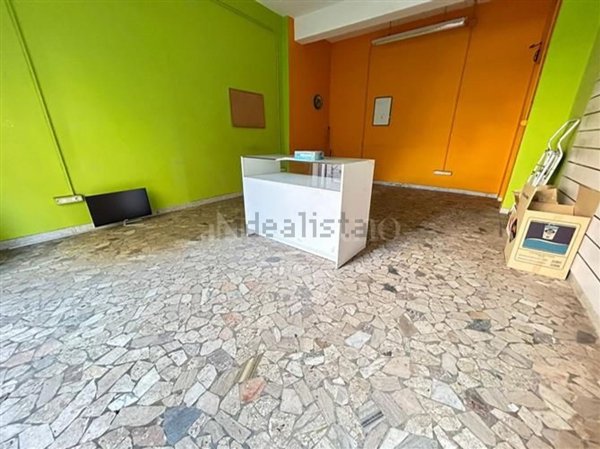 locale commerciale in vendita a Roma in zona Ostia