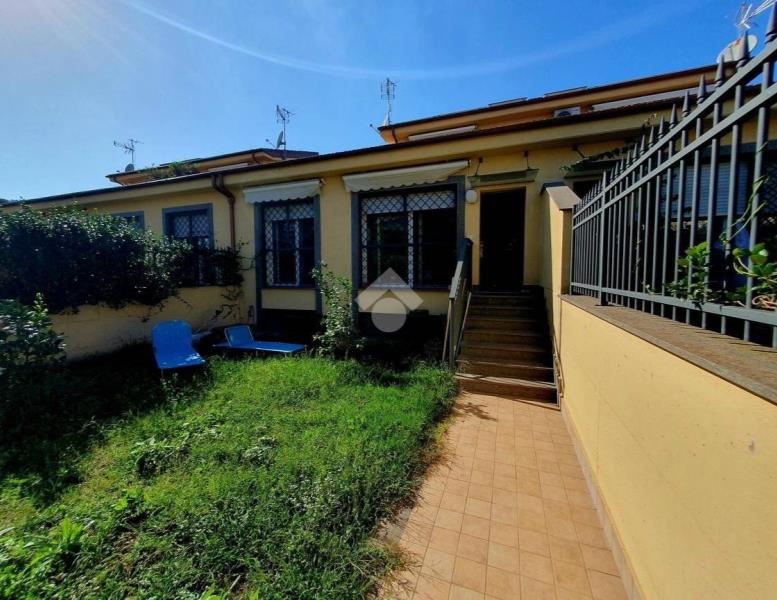 casa indipendente in vendita a Roma in zona Giuliano Dalmata
