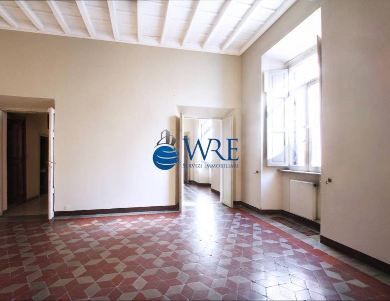 appartamento in vendita a Roma in zona Parione/Sant'Eustachio