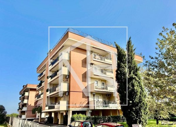 appartamento in vendita a Roma in zona Ponte di Nona