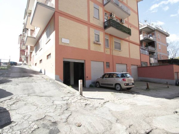 locale commerciale in vendita a Roma in zona Trionfale