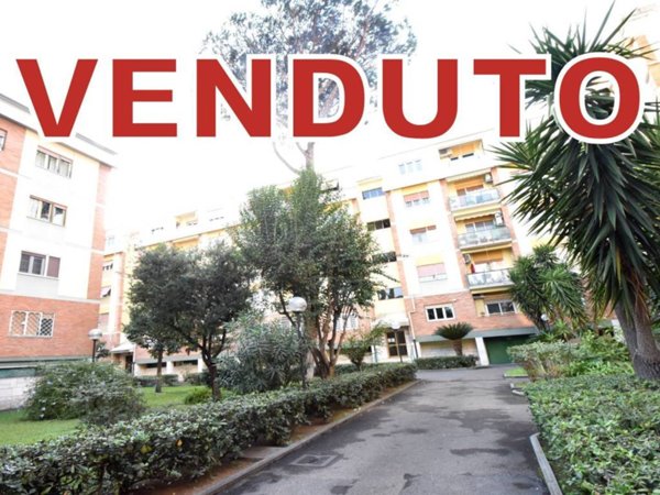 appartamento in vendita a Roma in zona Castel Fusano