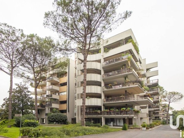 appartamento in vendita a Roma in zona Giuliano Dalmata