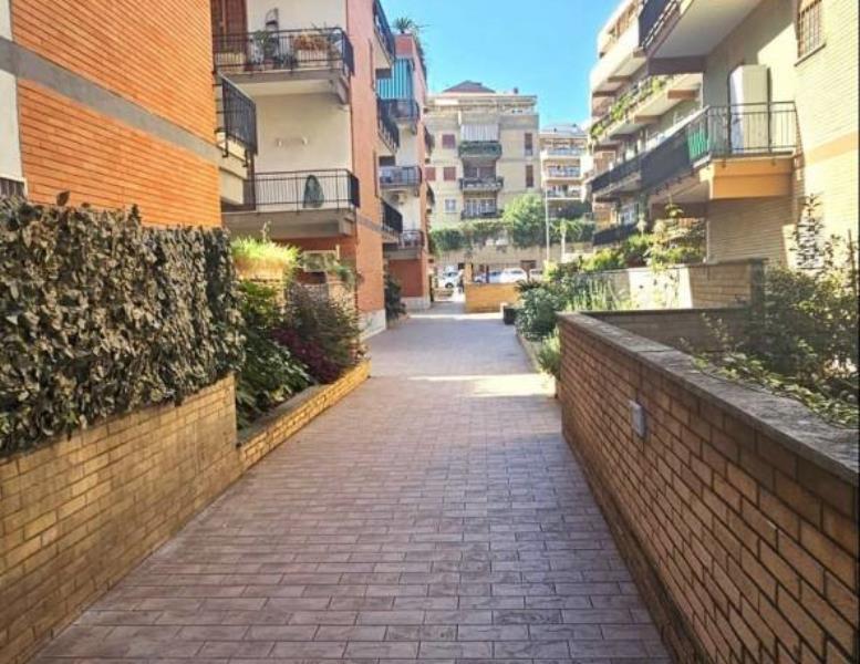 appartamento in vendita a Roma in zona Portuense