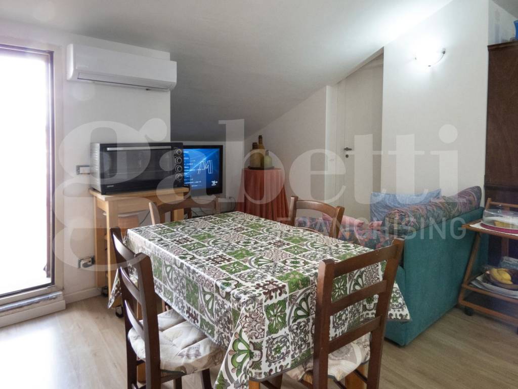 appartamento in vendita a Roma in zona Tor di Quinto