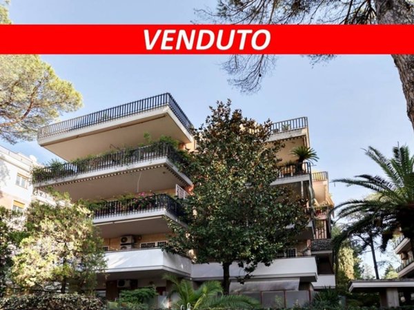 appartamento in vendita a Roma in zona Tor di Quinto