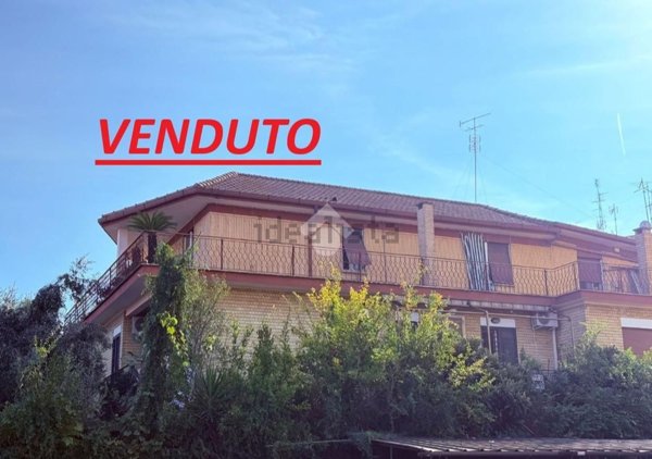 appartamento in vendita a Roma in zona Ponte Mammolo
