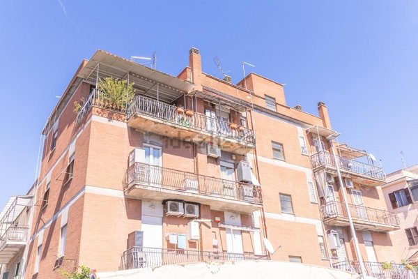 appartamento in vendita a Roma in zona Alessandrino