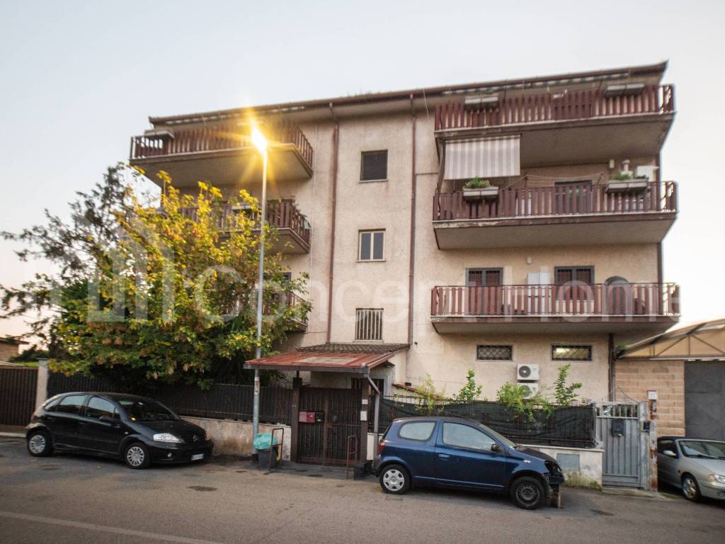 appartamento in vendita a Roma in zona Finocchio